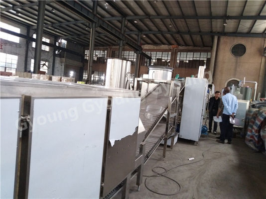 China Kommerzielle chinesische Nudel-Hersteller-Maschine, automatisches Chowmein, das Maschine herstellt fournisseur