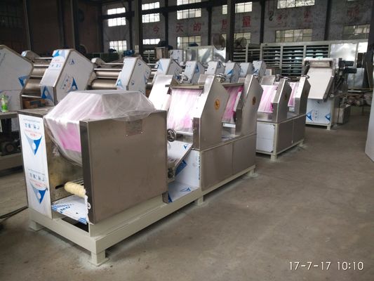 China Weizen-Mehl-Nudel-Prägesuppennudelfertigungsstraße-Hersteller-Maschinen-einfache Operation fournisseur